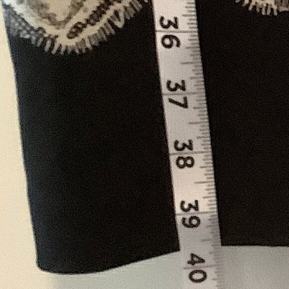 Adrianna Papell Elegant Black and Cream lace print dress - Picture 8 of 10